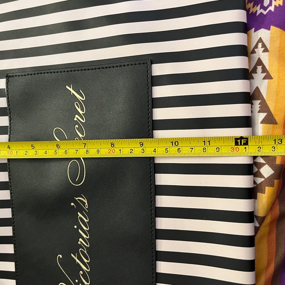 ❌❌❌SOLD SOLD SOLD❌❌❌ UNUSED VICTORIA’S SECRET BAG - Picture 7 of 8